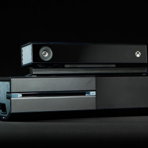 Microsoft to Sell Kinect-less Xbox One